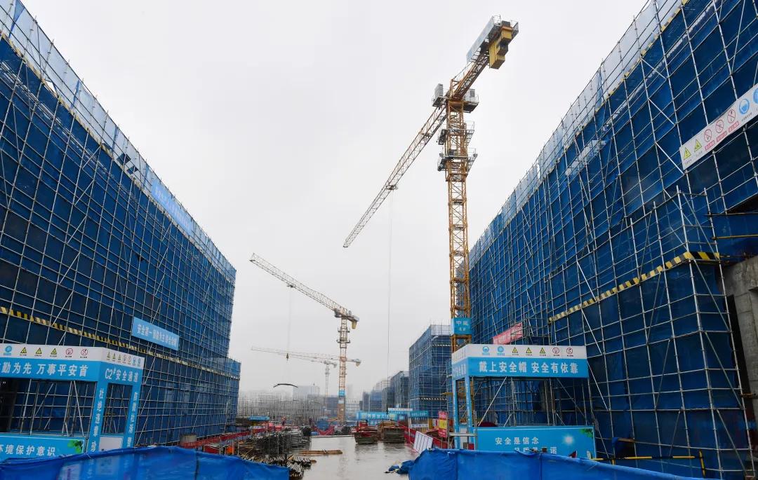 陽光電源零碳中心建設如火如荼。蜀山區委宣傳部供圖