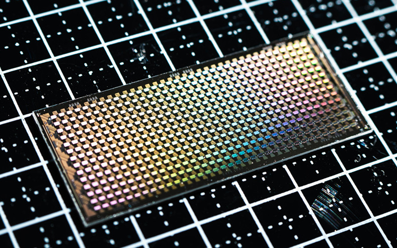中国首颗500+比特超导量子计算芯片，来了！