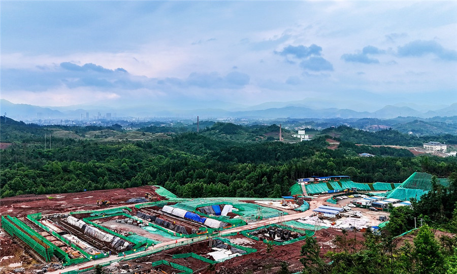 雷鸣科化靖州八姑岩矿山建设项目基建施工现场。周定辉摄