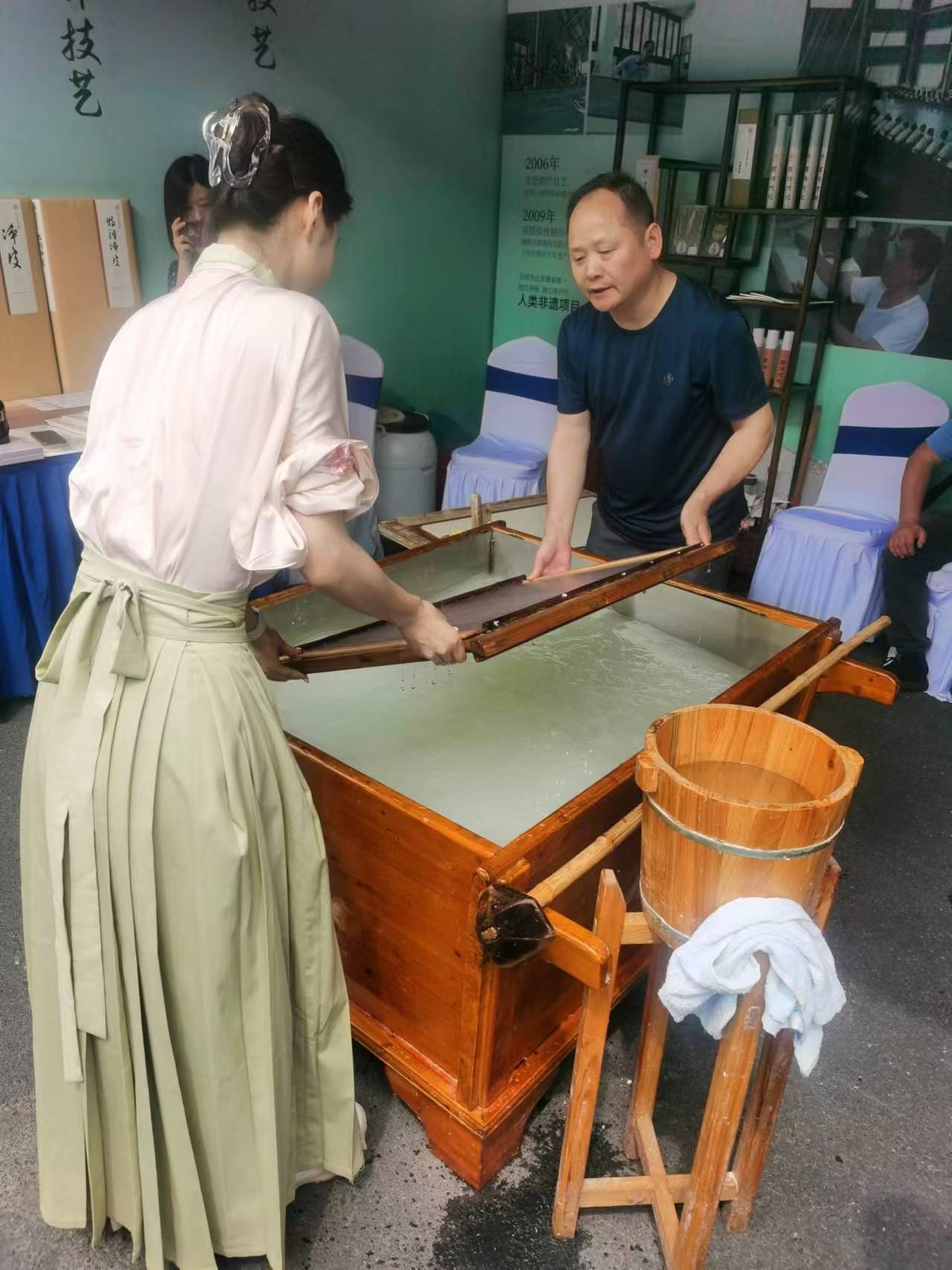 宣纸传统制作技艺展示。安徽省文旅厅供图