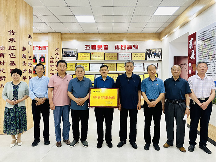 萧县关工委五老宣讲团获评“全省离退休正能量活动团队”。李鹏供图