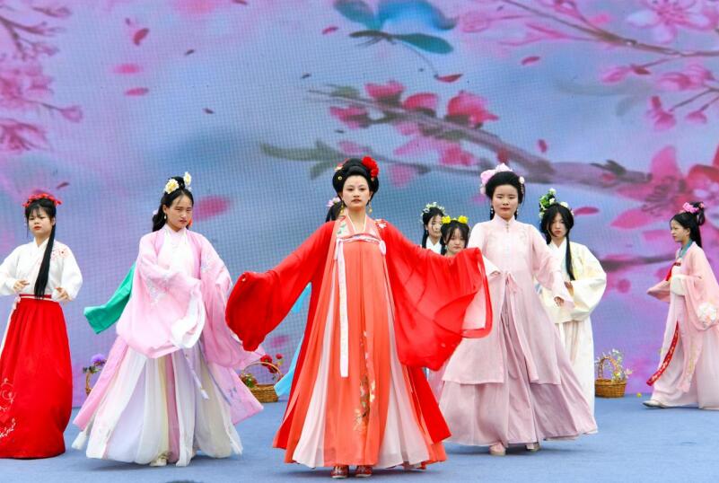 庐州家礼文化节目《花神落人间》。