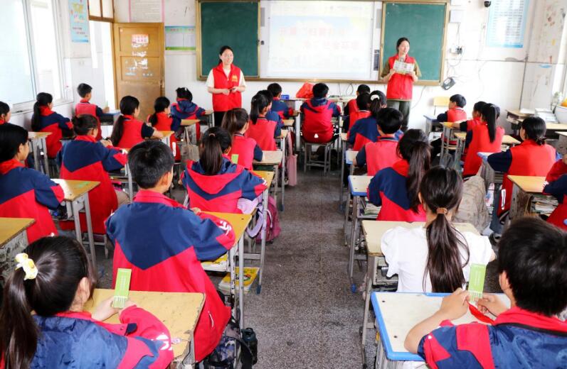 大杨镇中心小学开展“护苗2024·网络安全”主题教育活动。谯城区大杨镇 供图