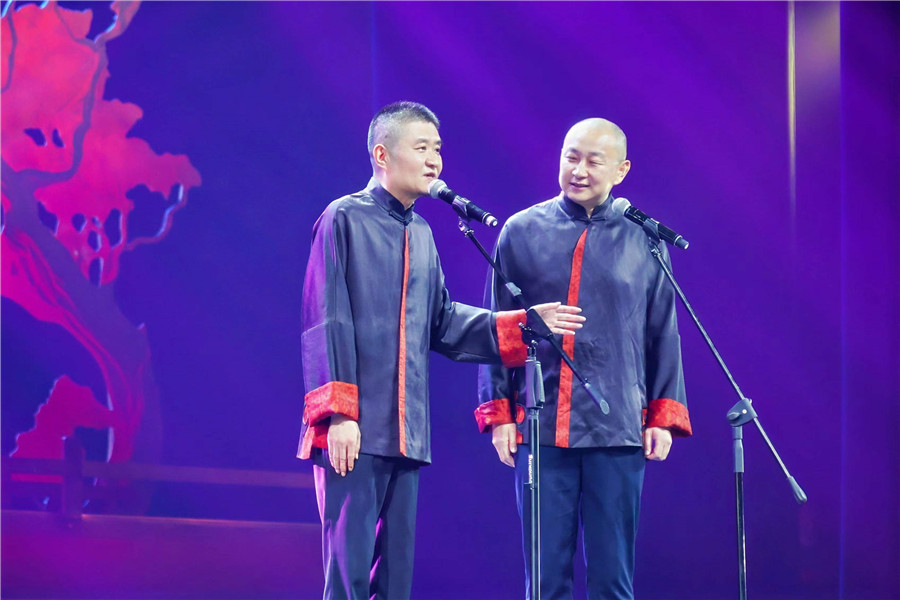 名家相声表演。合肥演艺集团供图
