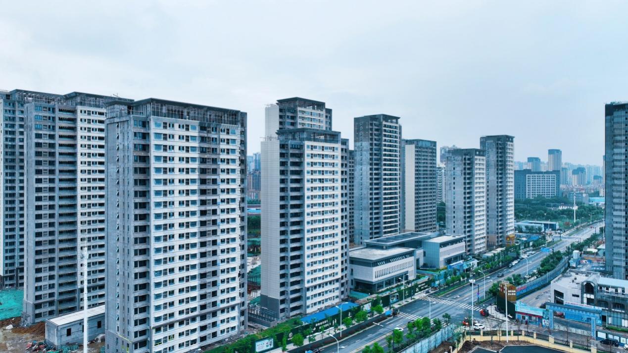 建设中的龚大塘安置房一期。