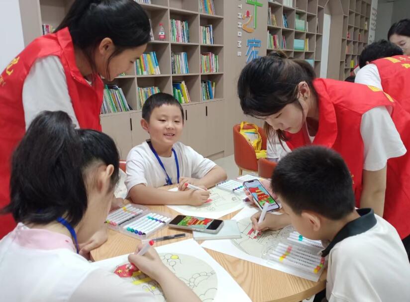 “青舟学堂”暑期公益托班。