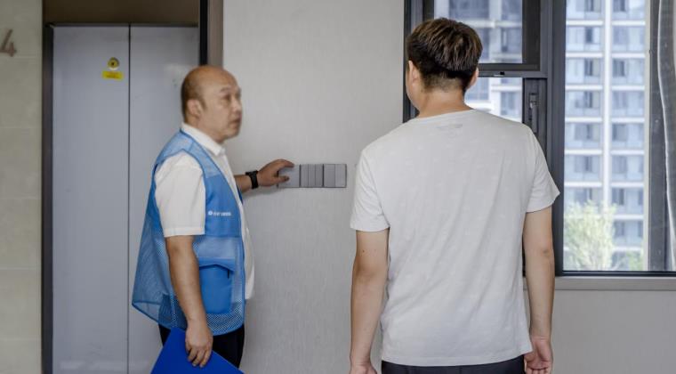 保利拾光年交付业主验房。保利安徽供图