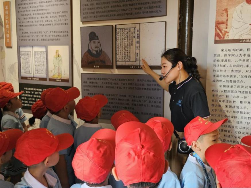 宣讲活动。涡阳“红心·宏行”宣讲团供图