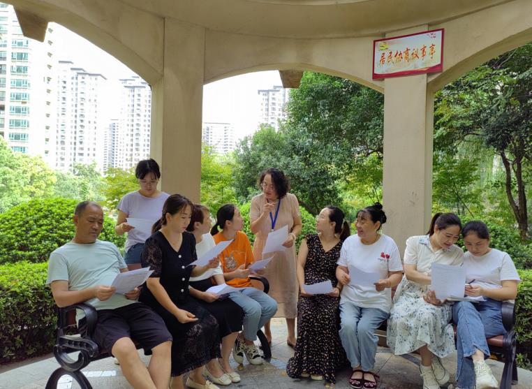 協商議事亭。雙墩鎮泉河路社區供圖