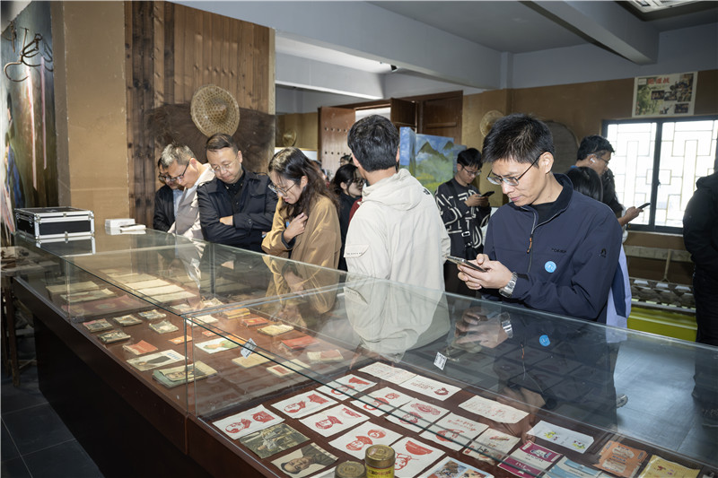 鴉窩村鄉村記憶館內。盧志永攝