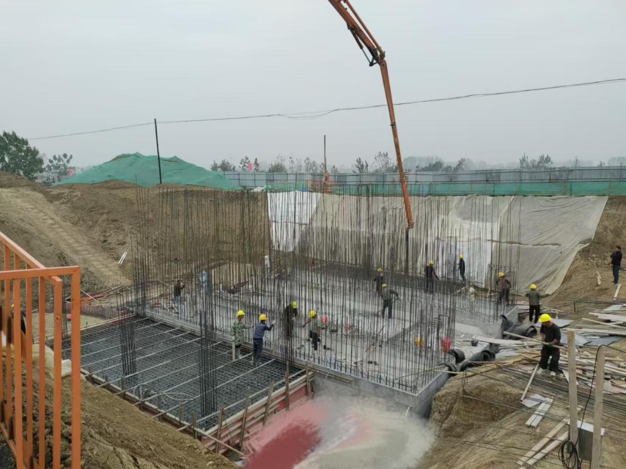 茨淮新河灌區項目建設現場。颍東區水利局供圖