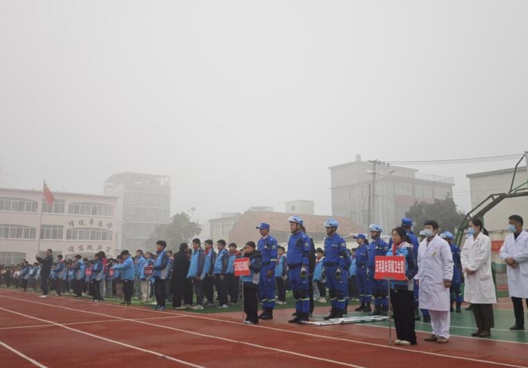 朱顶镇防震减灾演练现场。