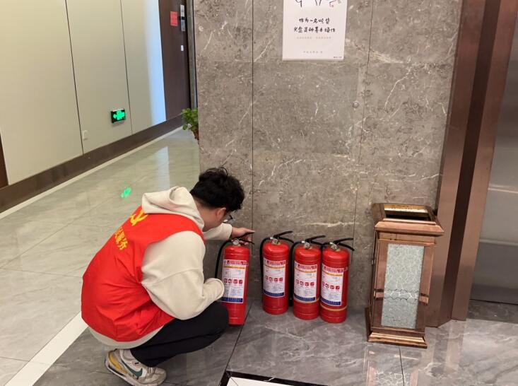 雙墩鎮白大塘社區開展節前消防安全檢查。長豐縣雙墩鎮供圖