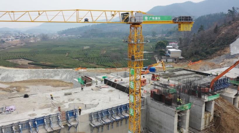 鲁谼山水库工程建设现场。