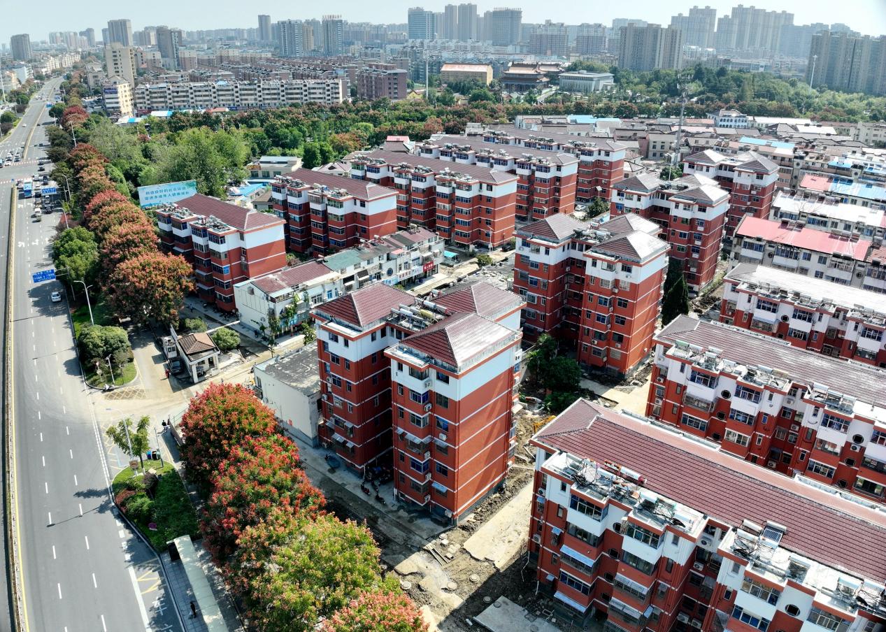 天长市园林小区老旧小区改造后焕然一新。秦骏摄