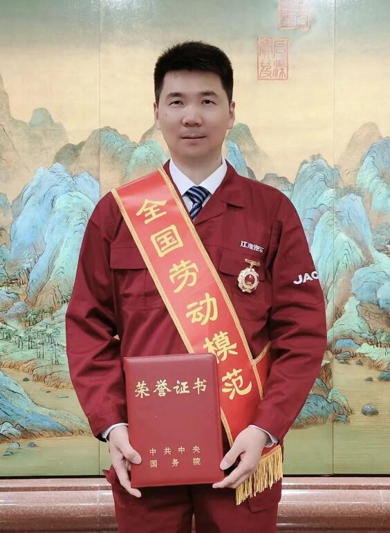 盛保柱获评全国劳动模范。