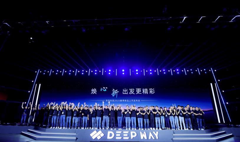 智能重卡硬核升级。