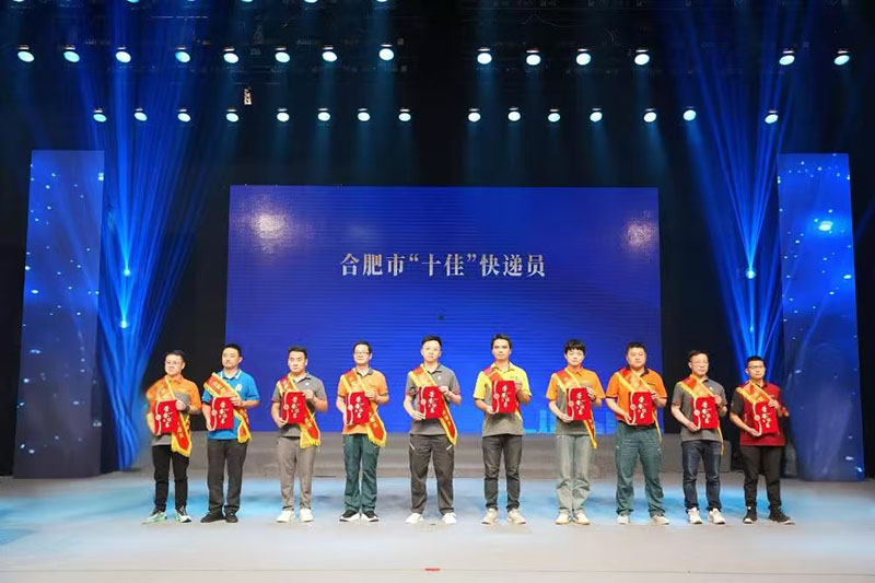 1劉崗1職務職務職務職務職務職務職務職務職務職務職務職務查看詳情1培育會呼吸的“人工樹葉“一絲不苟的短發，說話時總是面帶微笑，鏡片后的目光溫和淡定.....眼前這位“80”后，不僅是金屬研究所太陽能光催化分解水綠氫制備技術研究的學術帶頭人，還是中國科學院100余家研究所中最年輕的“掌門人”之一。
