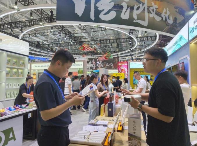 萧县科技文化闪耀深圳文博会。萧县县委宣传部供图