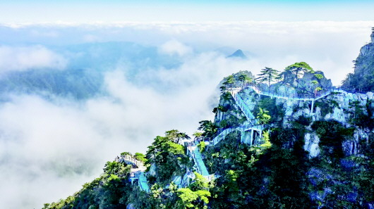 舒城縣萬佛山景區。舒城縣文旅體局供圖