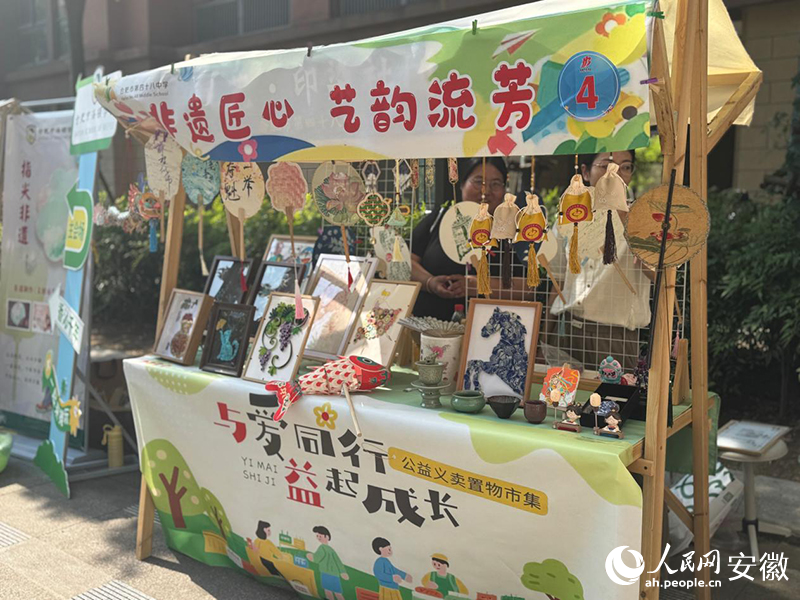 外場非遺作品展示。人民網 呂歡歡攝