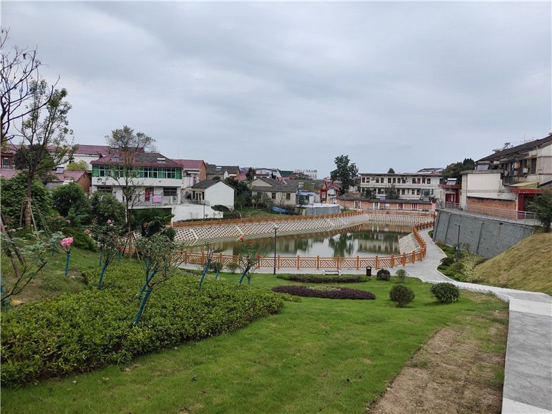 改造后的老旧小区实景。