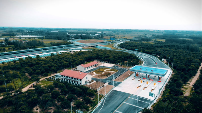 宁洛高速明光至滁州段张八岭出入口正式开通。明光市委宣传部供图
