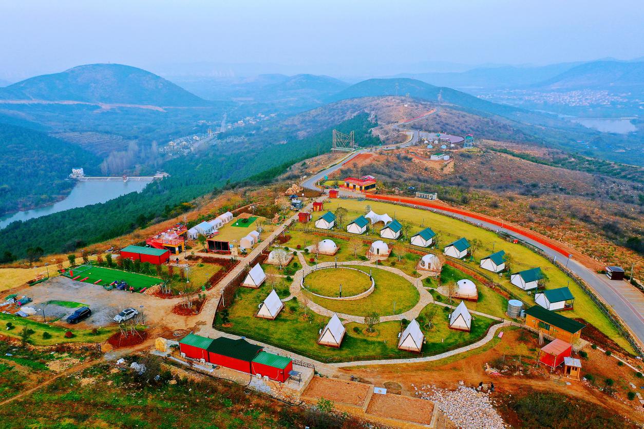 云端露营基地。王彦启摄
