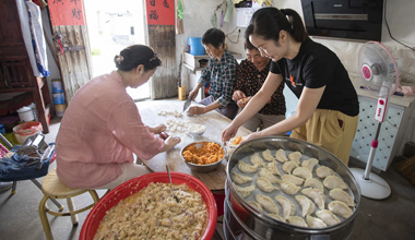 宣城旌德：六月六 做包子