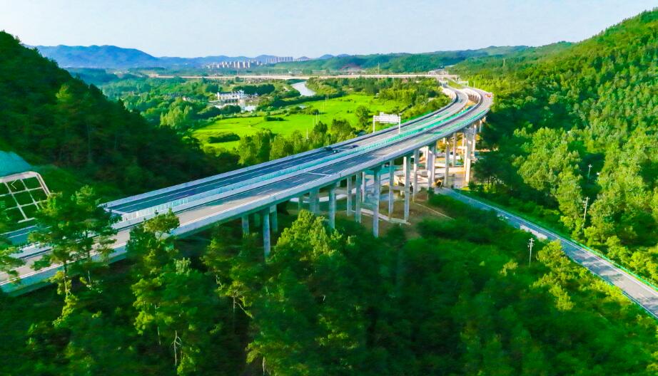 宣城至涇縣高速公路全線貫通。