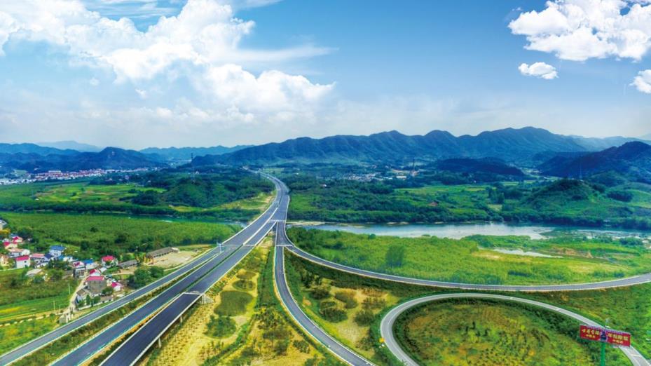 寧宣杭高速公路寧國至千秋關段項目。