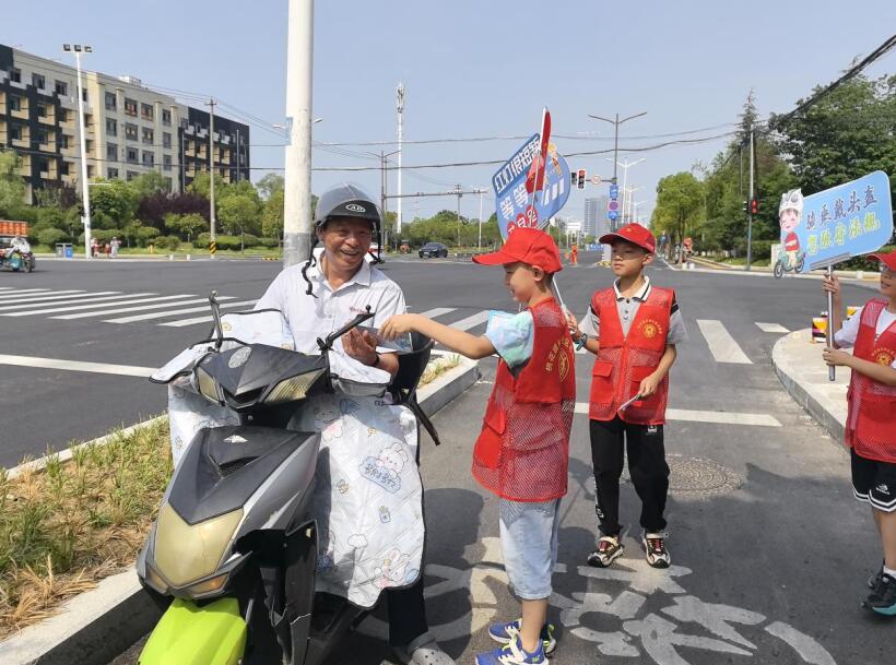 “安全出行﹒禮讓文明”主題勸導活動。