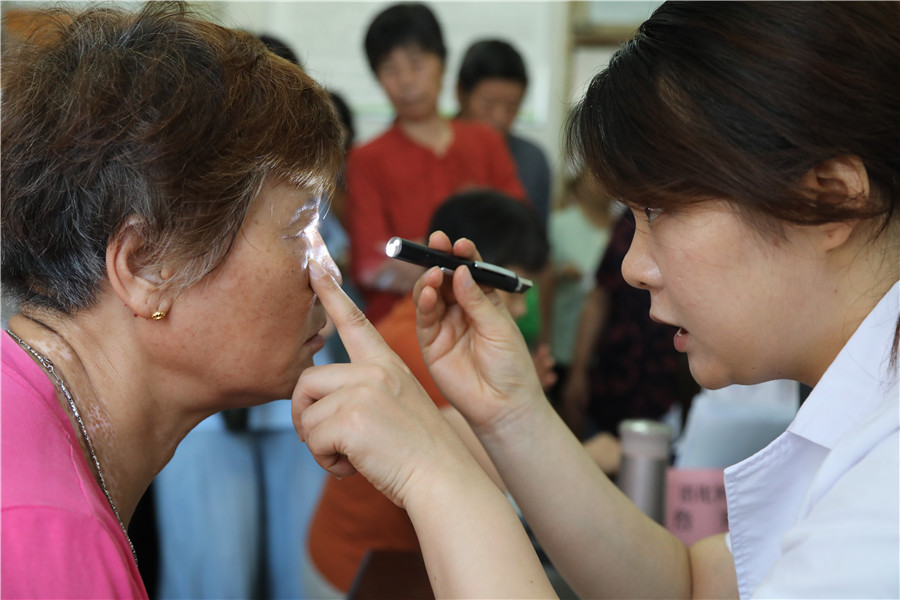 义诊活动现场。