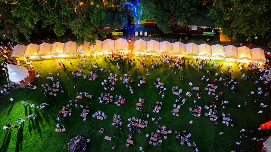 安徽青阳：美食音乐嘉年华 激活乡村夜经济【4】