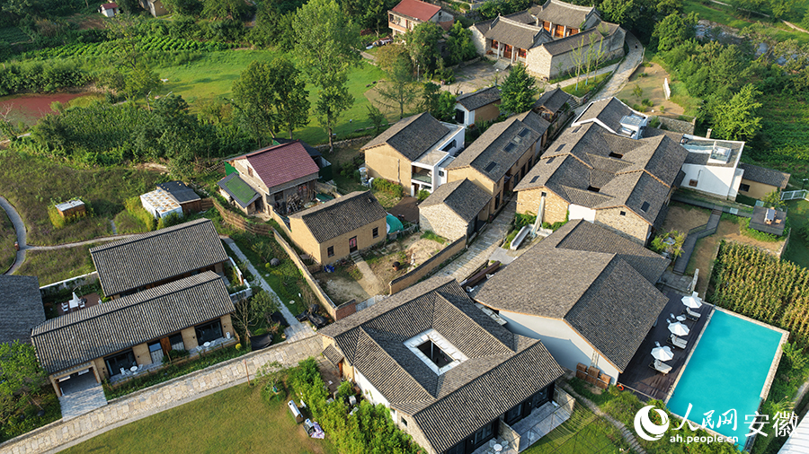 俯瞰夏清·沧海桑田民宿。人民网 郭昊摄