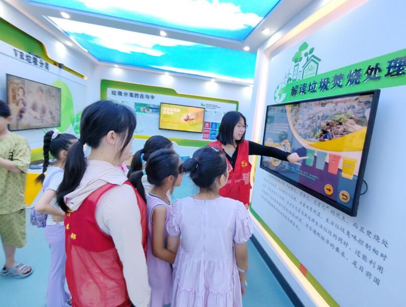 南谯区新时代文明实践中心暑托班开展垃圾分类知识普及活动。