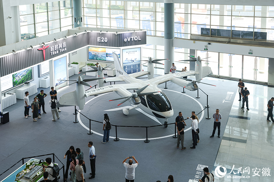 時的科技展出的E20 eVTOL明星機型。人民網記者 張俊攝