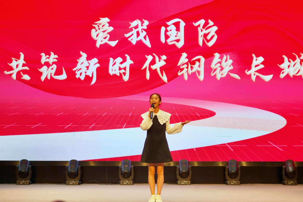 參賽選手正在比賽。