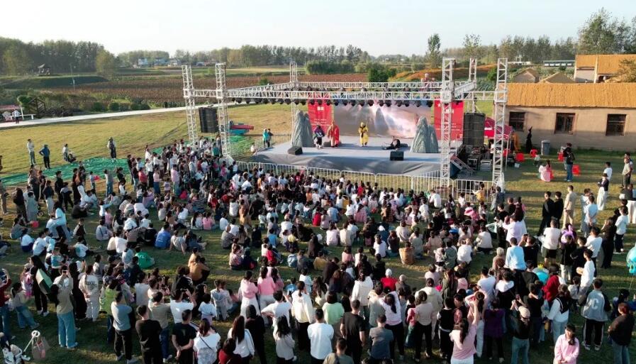 劇場表演。