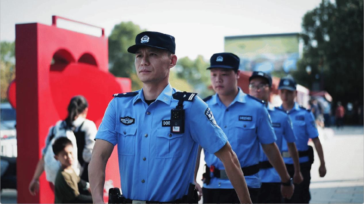 各景區景點工作人員堅守工作崗位，履職盡責。