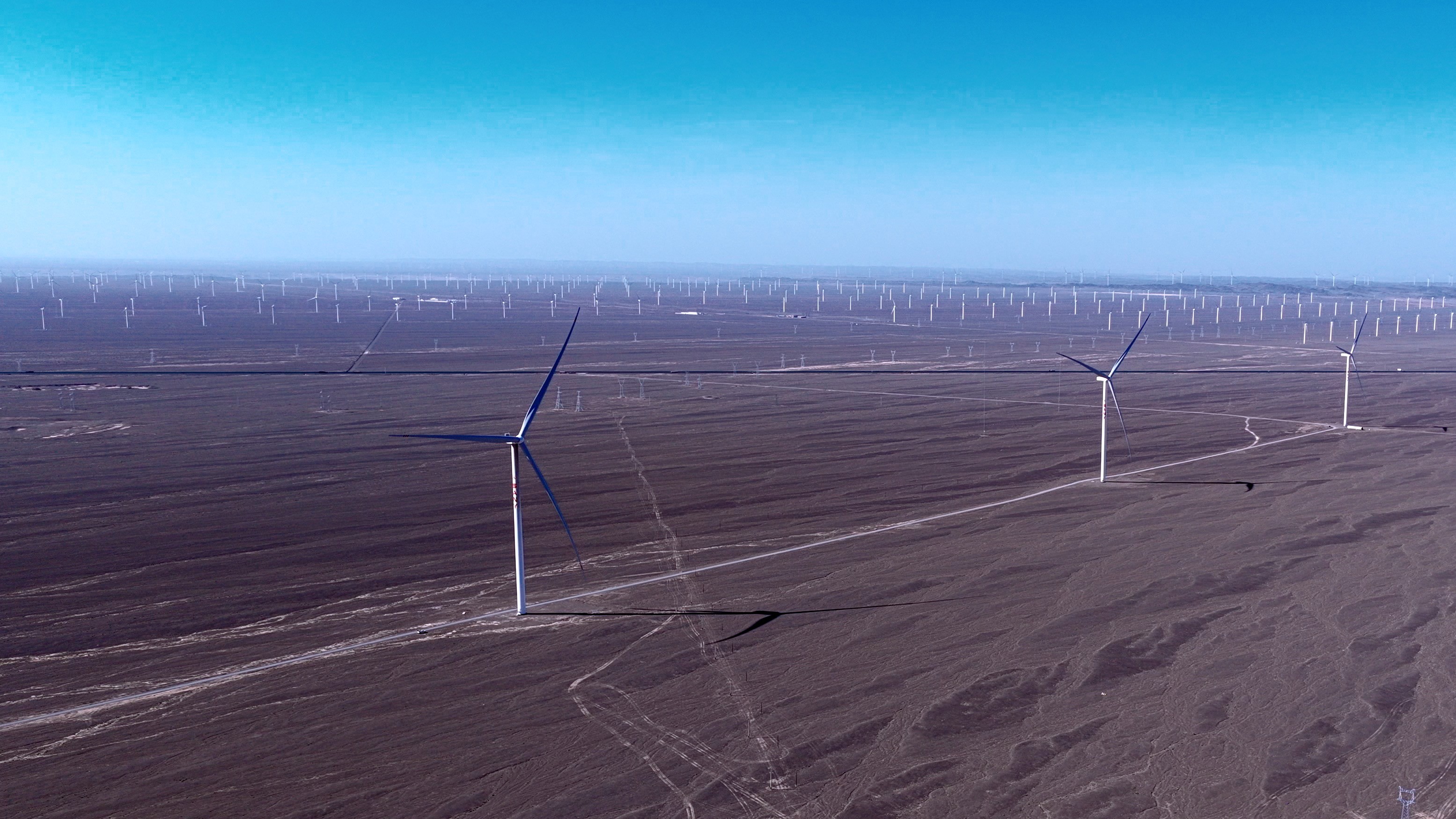 新疆哈密50万千瓦风电项目。