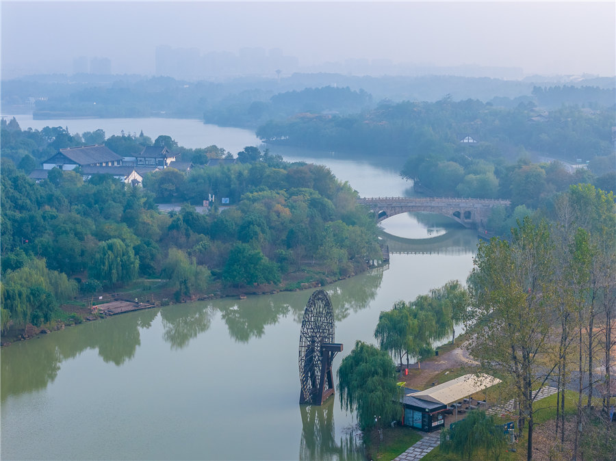 水墨杏花村。陈移风摄