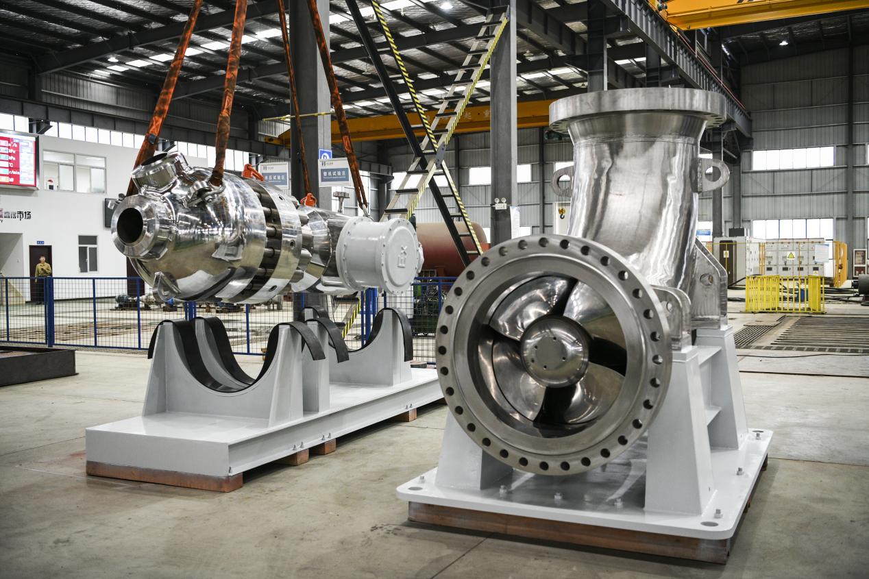 华升泵阀待转运的产品。刘明俊摄