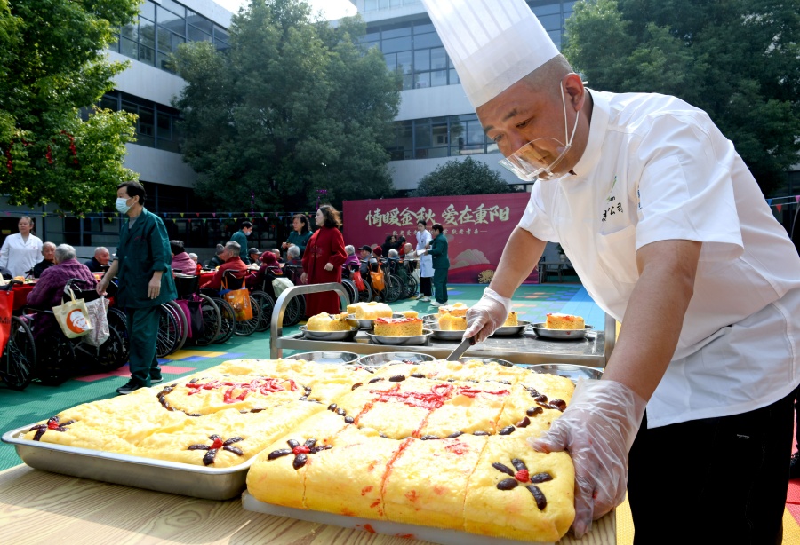 安徽淮南：长桌宴 话重阳【3】