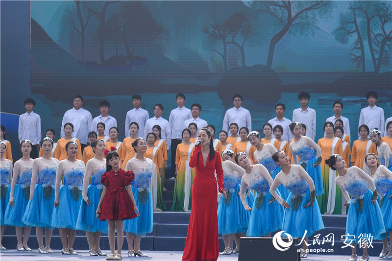 第37届李白诗歌节活动现场。人民网记者 李希蒙摄