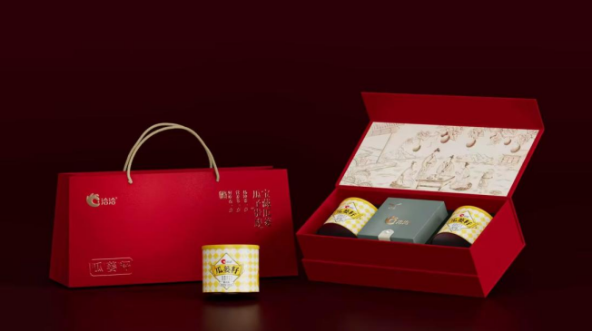 洽洽瓜蒌籽&国瓷西湖蓝礼盒。