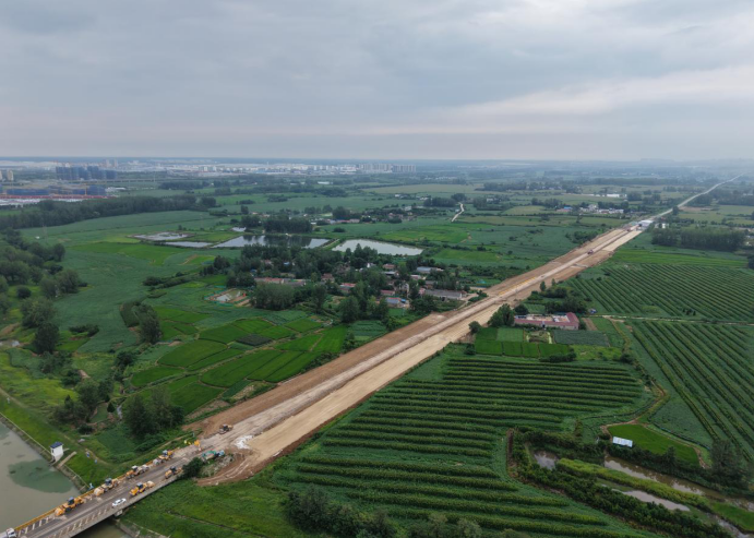 航拍蒙城北路建設。長豐縣交通運輸局供圖