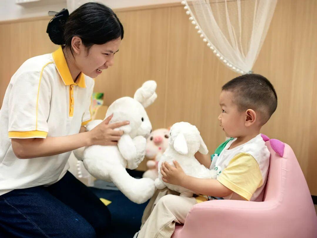 国企办托,解决带娃焦虑。