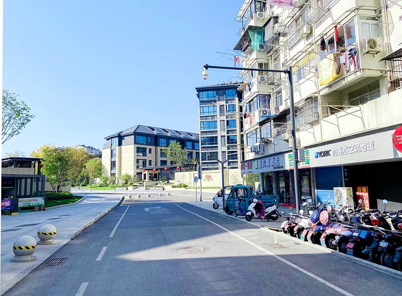 打通“断头路”的北坛正街。镜湖区委宣传部供图