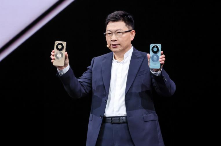 HUAWEI Mate 80系列发布。